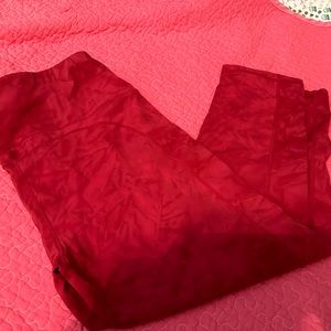 Women’s Red mid leg workout leggings
